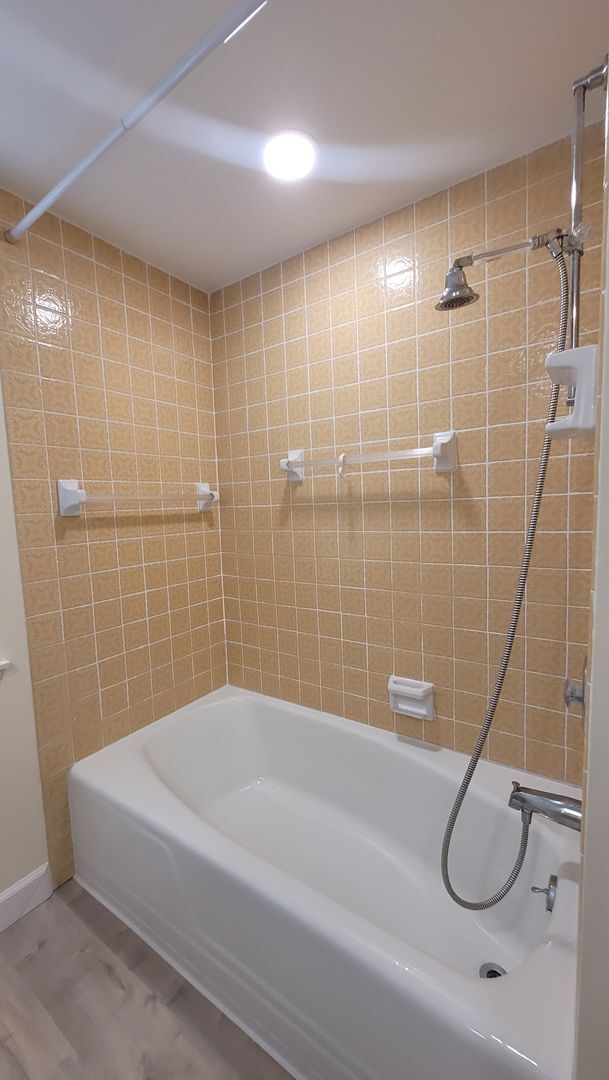 Building Photo - Seven Oaks Active Adult Living