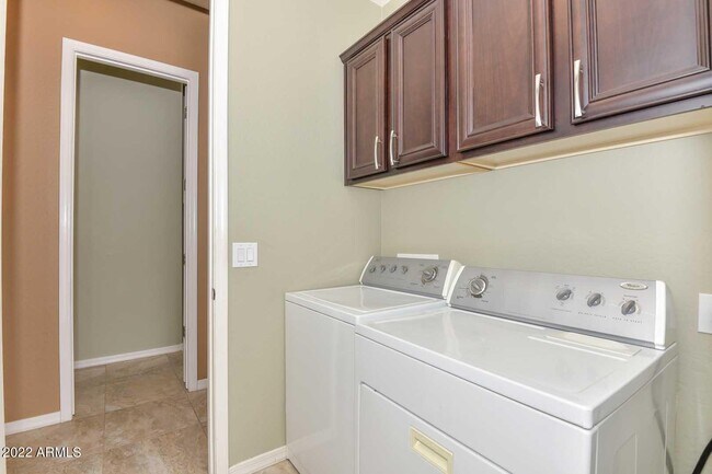 Building Photo - 19210 W Denton St