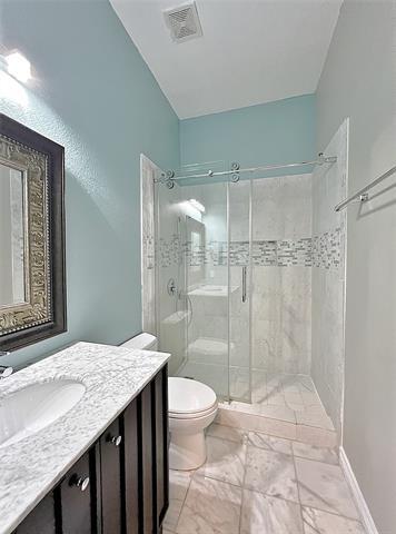 Building Photo - 4003 Greenwood Way