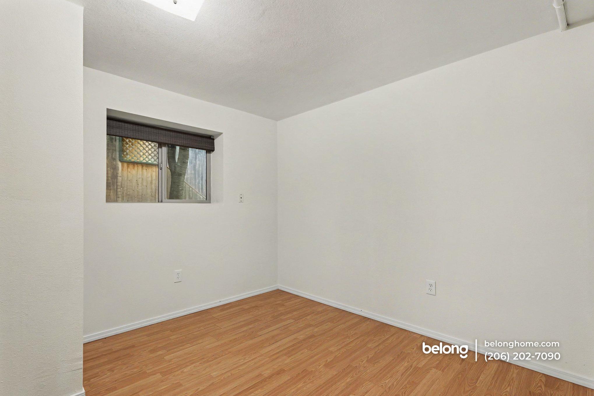Building Photo - 14124 Phinney Ave N