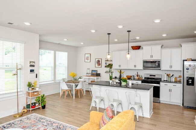 Building Photo - Stylish 3BR/2.5BA Craftsman Home with Loft...