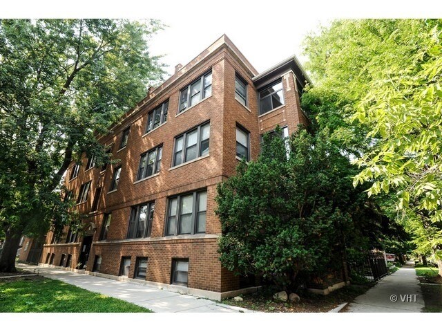 Primary Photo - 1702 W Summerdale Ave
