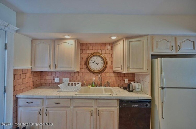 Building Photo - 540 Palm St