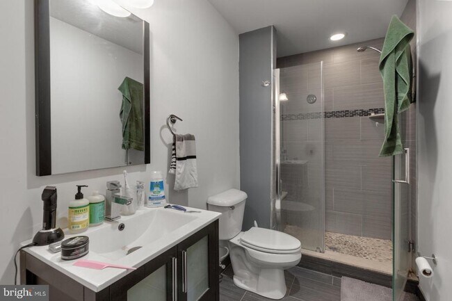 Building Photo - 1233 N 2nd St