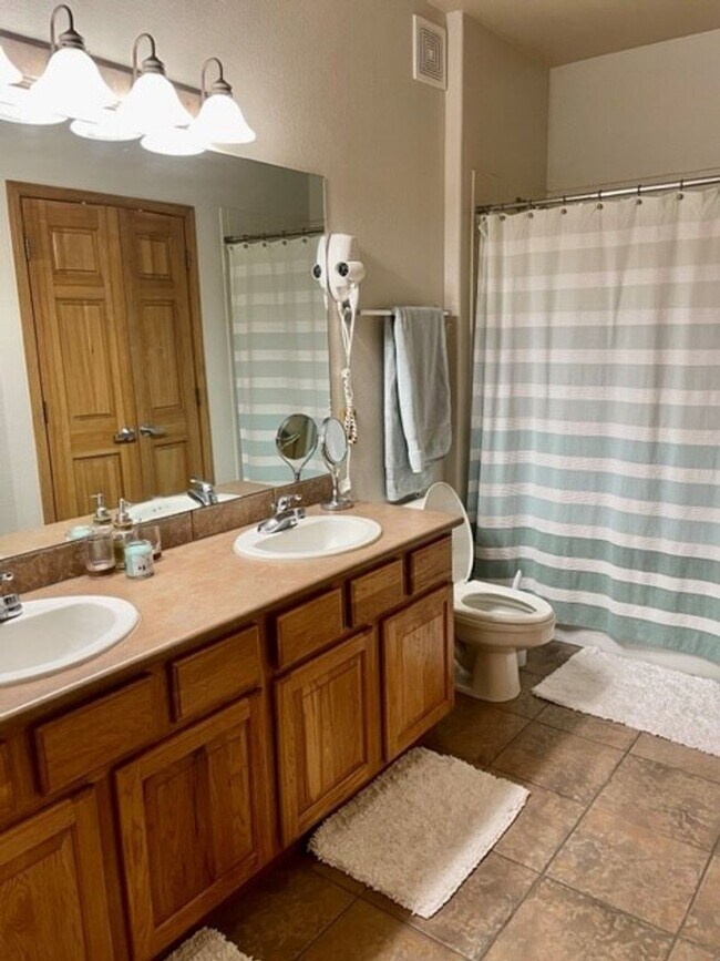 Building Photo - Long Term Rental - Tarn Landing A7