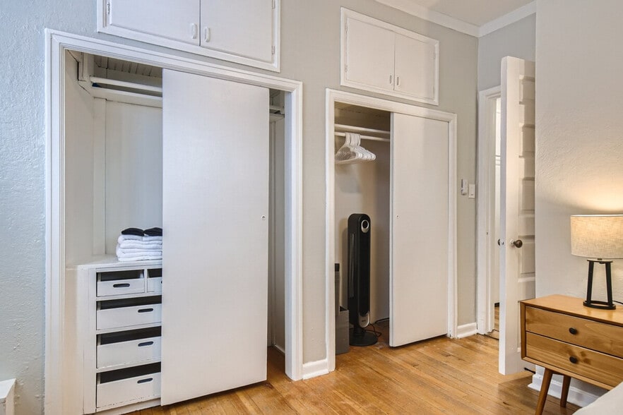 Building Photo - 1240 York St