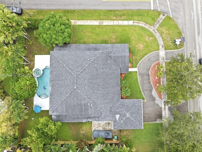 Building Photo - 15845 SW 87th Ave
