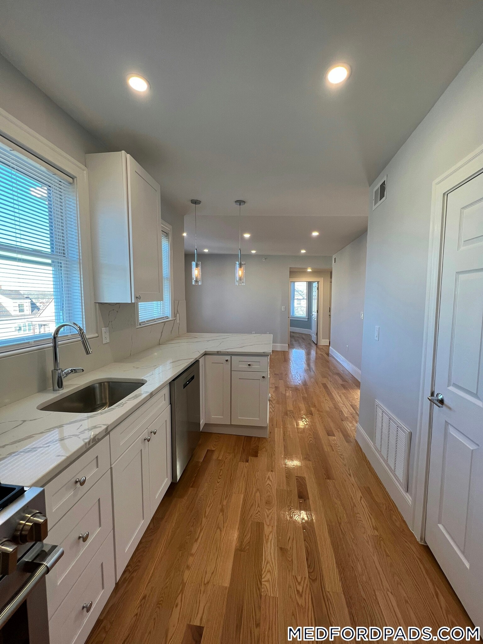 Building Photo - 75 Winchester St