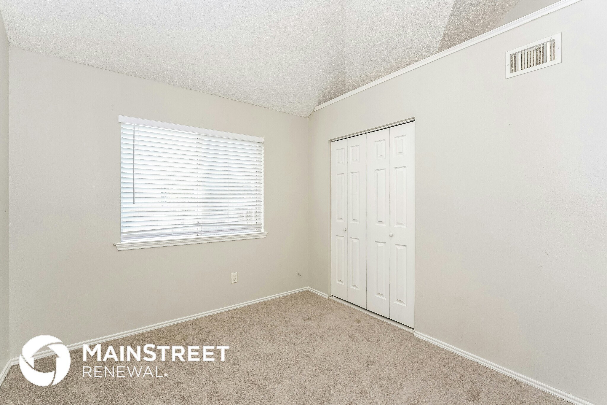 Building Photo - 8440 Cloverglen Ln