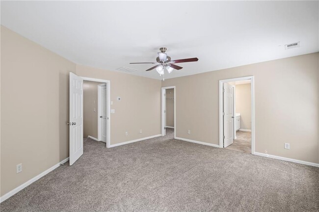 Building Photo - 1346 Dukes Creek Dr