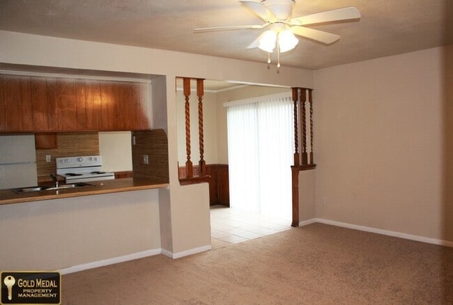 Building Photo - 3906 Charolais Dr