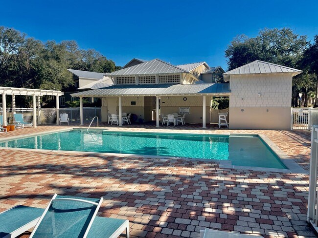 Building Photo - 2208 Summerwoods