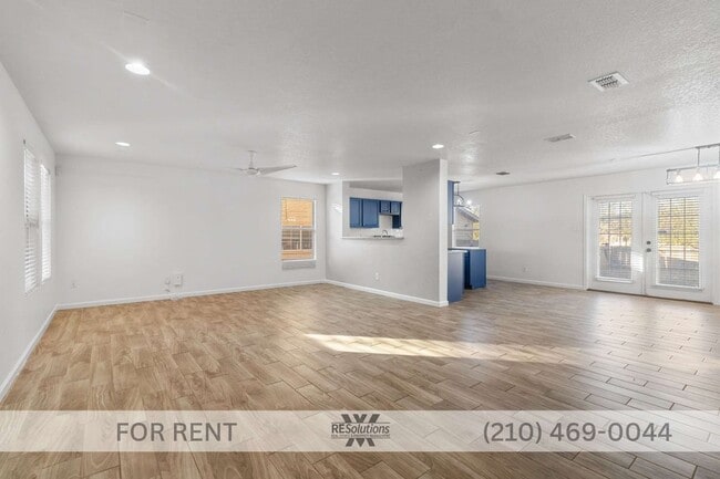 Building Photo - 203 Shadbush St