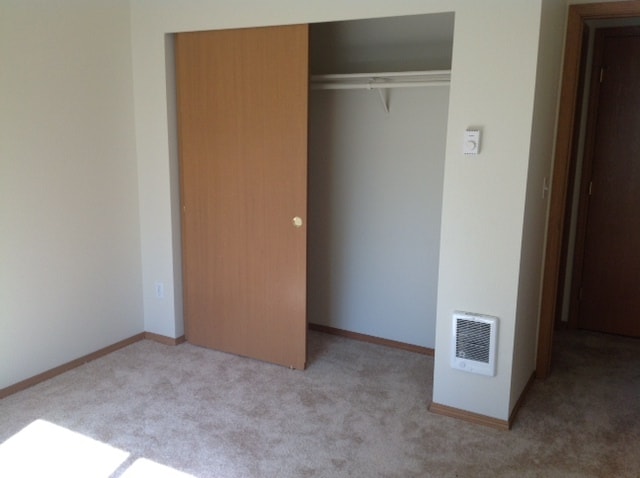 Closet - 935 College Ln NE