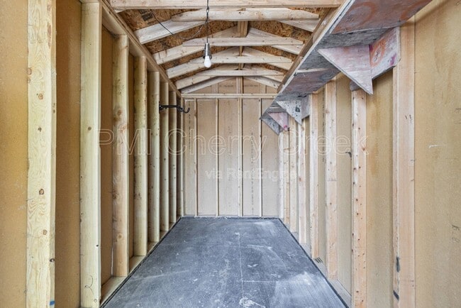 Building Photo - 156 S Newton St