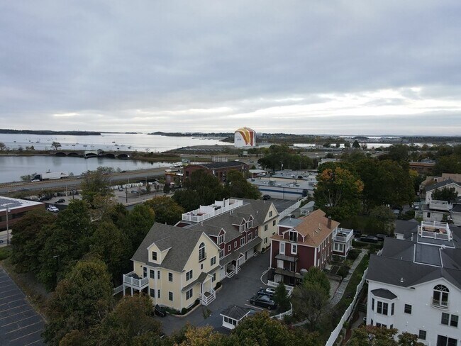 Building Photo - 9 Park St