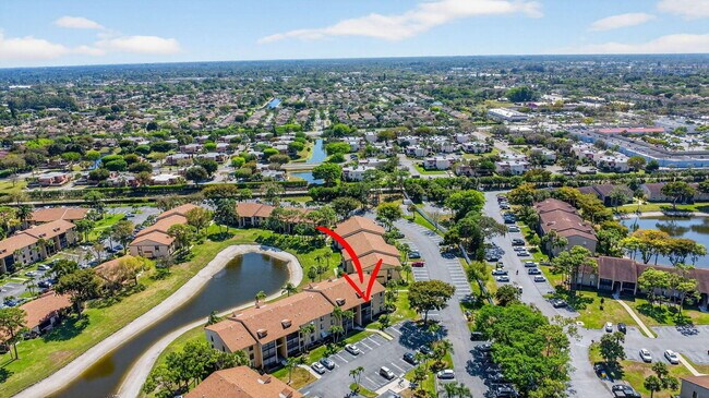 Building Photo - 812 Sky Pine Way