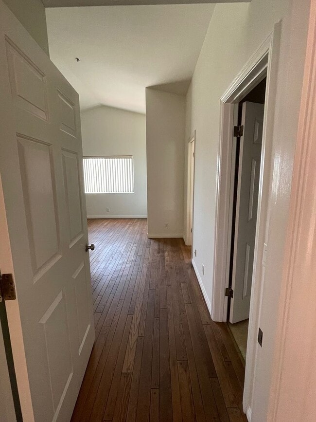 Building Photo - Quaint Gated Community near Pacific View Mall