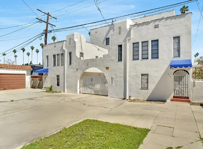 Building Photo - 4151 3rd Ave