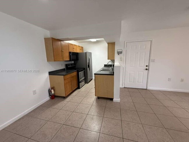 Building Photo - 10441 SW 156th Ct