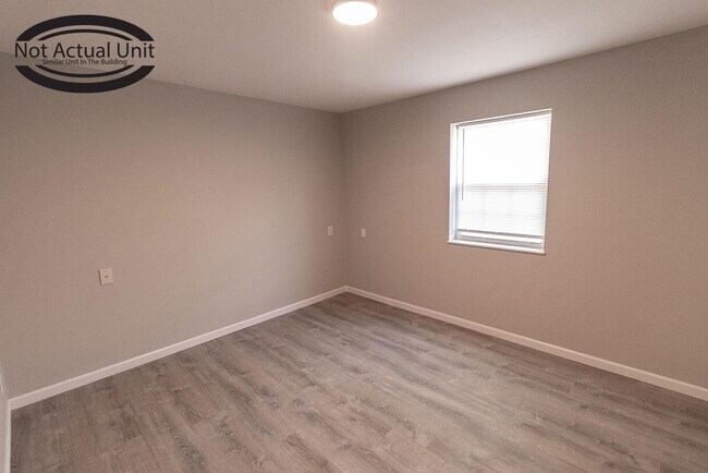 Building Photo - 3408 Balboa Ln