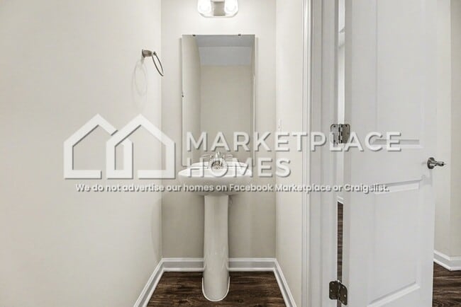 Building Photo - 1209 Alston Ridge Ct