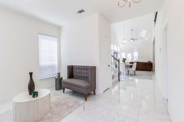 Building Photo - 337 Gleneagles Dr