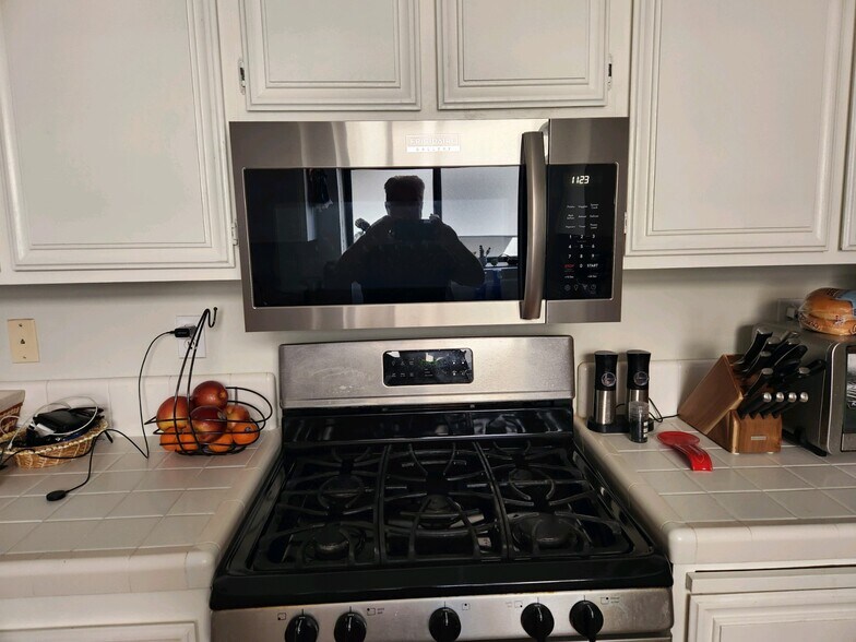 New microwave - 231 N Broadway