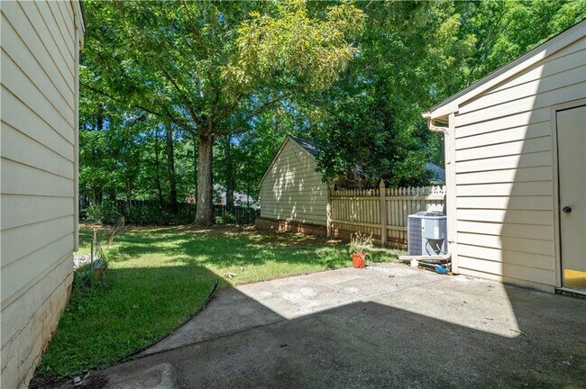 Building Photo - 1271 Whitlock Ridge Dr