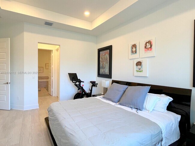 Building Photo - 10711 Aqua Ct