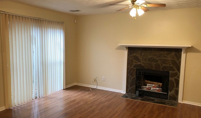 Building Photo - 2630 Teakwood Ln
