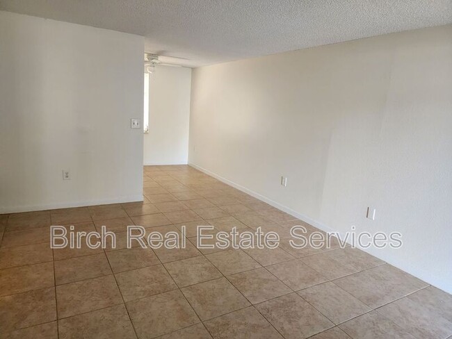 Building Photo - 6839 Forest Ave