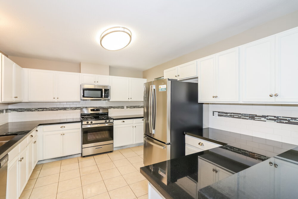 Building Photo - 5911 Shining Leaf Ct