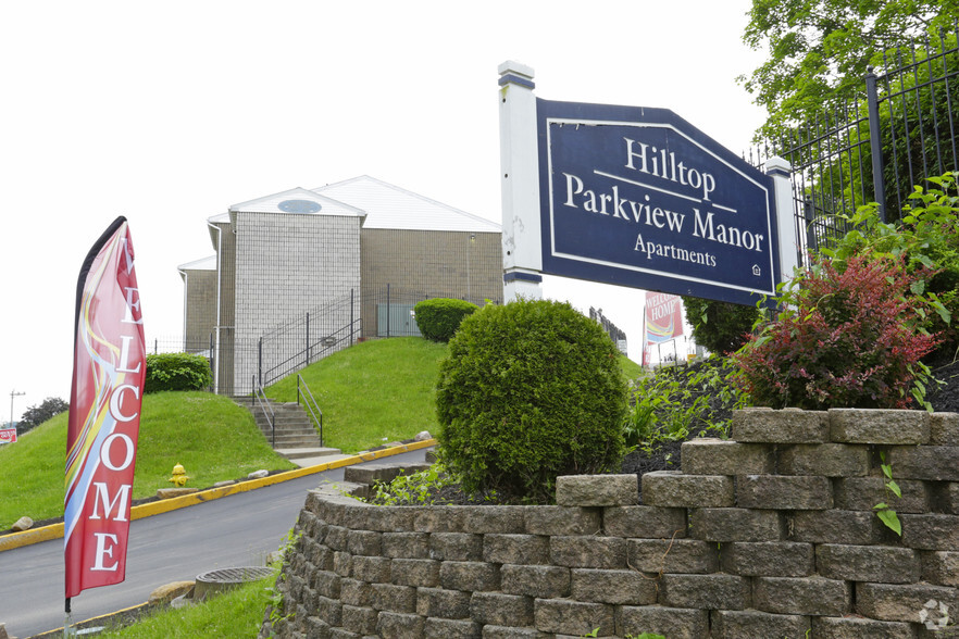 Primary Photo - Hilltop/Parkview Apartments