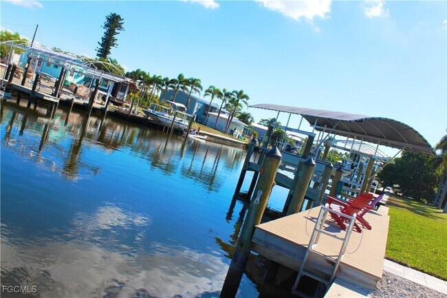 Building Photo - 2744 Sanderling Ct