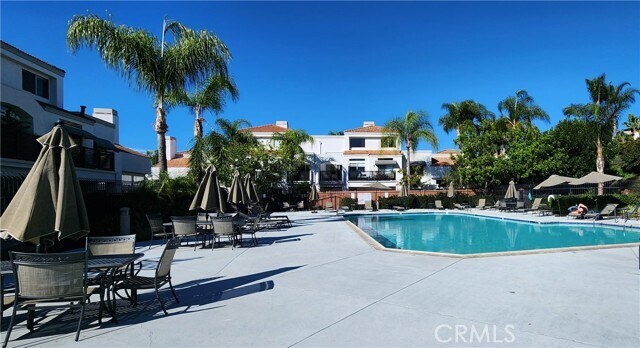 Building Photo - 28193 Via Luis