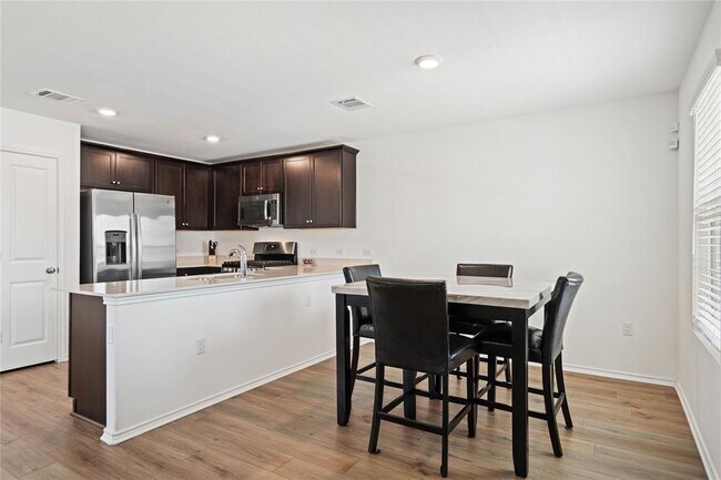 Building Photo - 17813 Willacy Cv