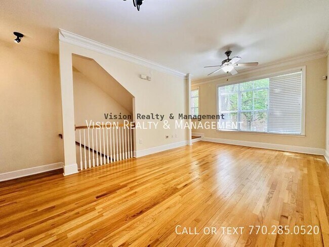 Building Photo - 1092 Glenridge Pl NE