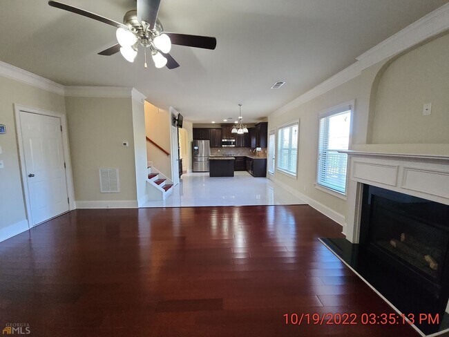 Building Photo - 336 Hitt Trce