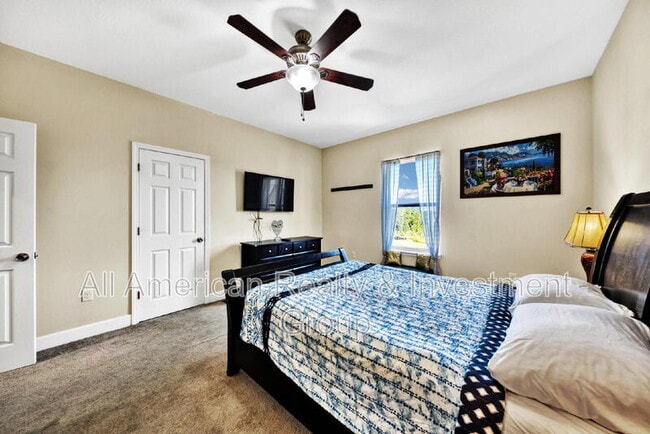 Building Photo - 511 Arbor Lake Dr