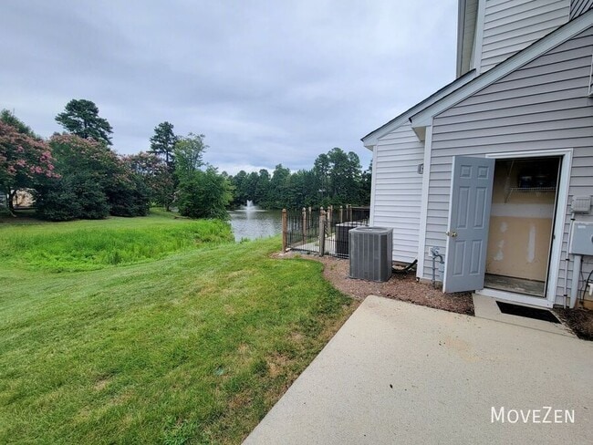 Building Photo - 614 Canyon Lake Cir