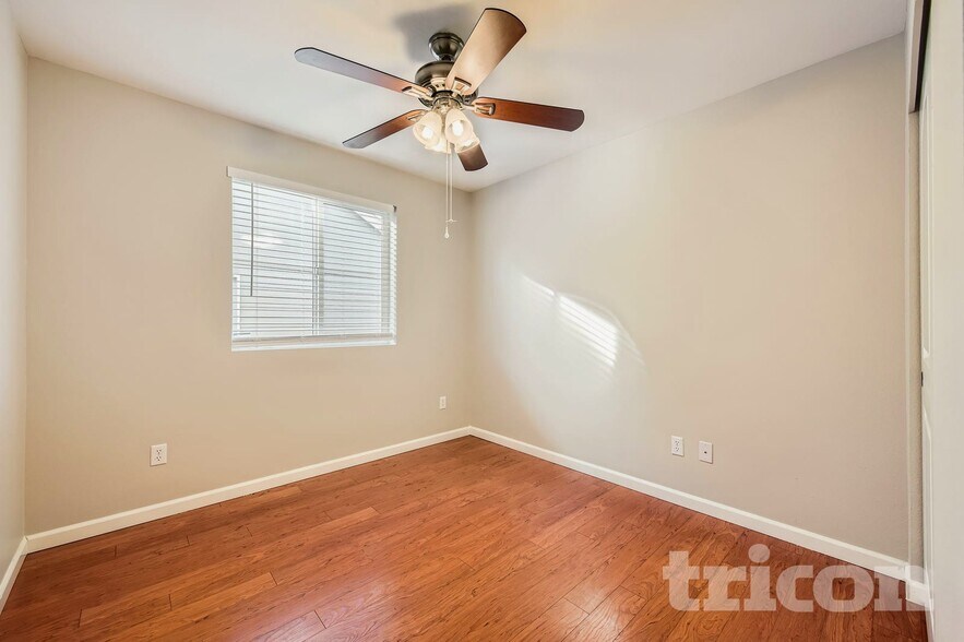 Building Photo - 19906 100th Ave Ct E