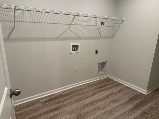 Building Photo - 964 Longleaf Dr