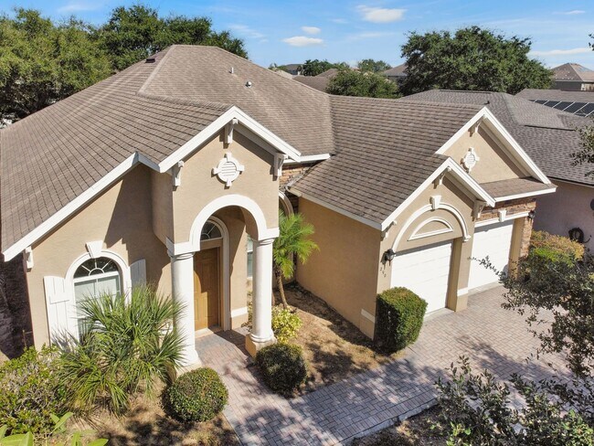 Building Photo - Move-In Ready Home with Open Layout and Op...