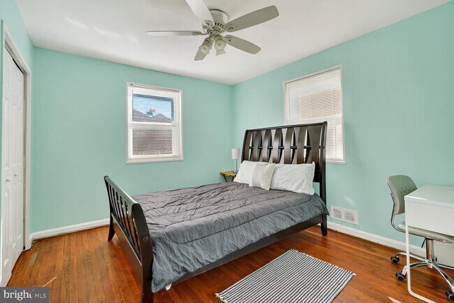 Building Photo - 224 University Blvd E