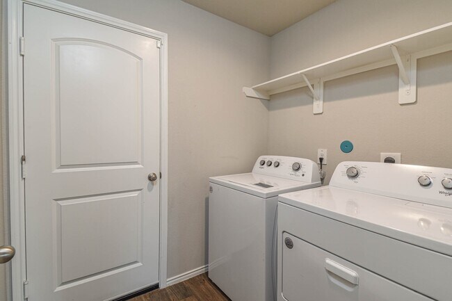 Building Photo - 21540 Rustic Elm Dr