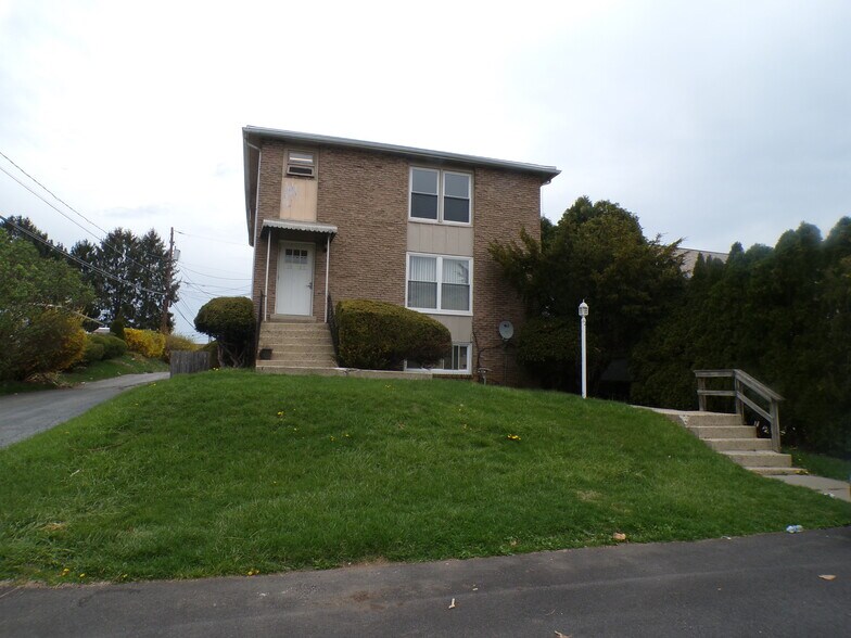 Building Photo - 1337 W Livingston St