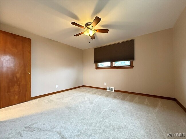 Building Photo - 6 Towerwood Rd