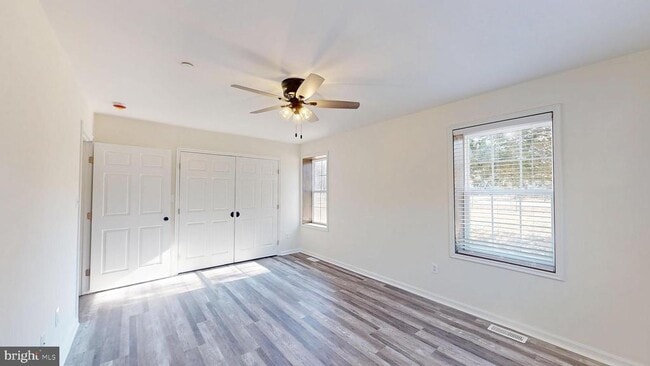 Building Photo - 40750 King Dr