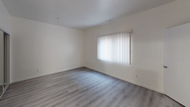 Living room - Highland Villa Apartments